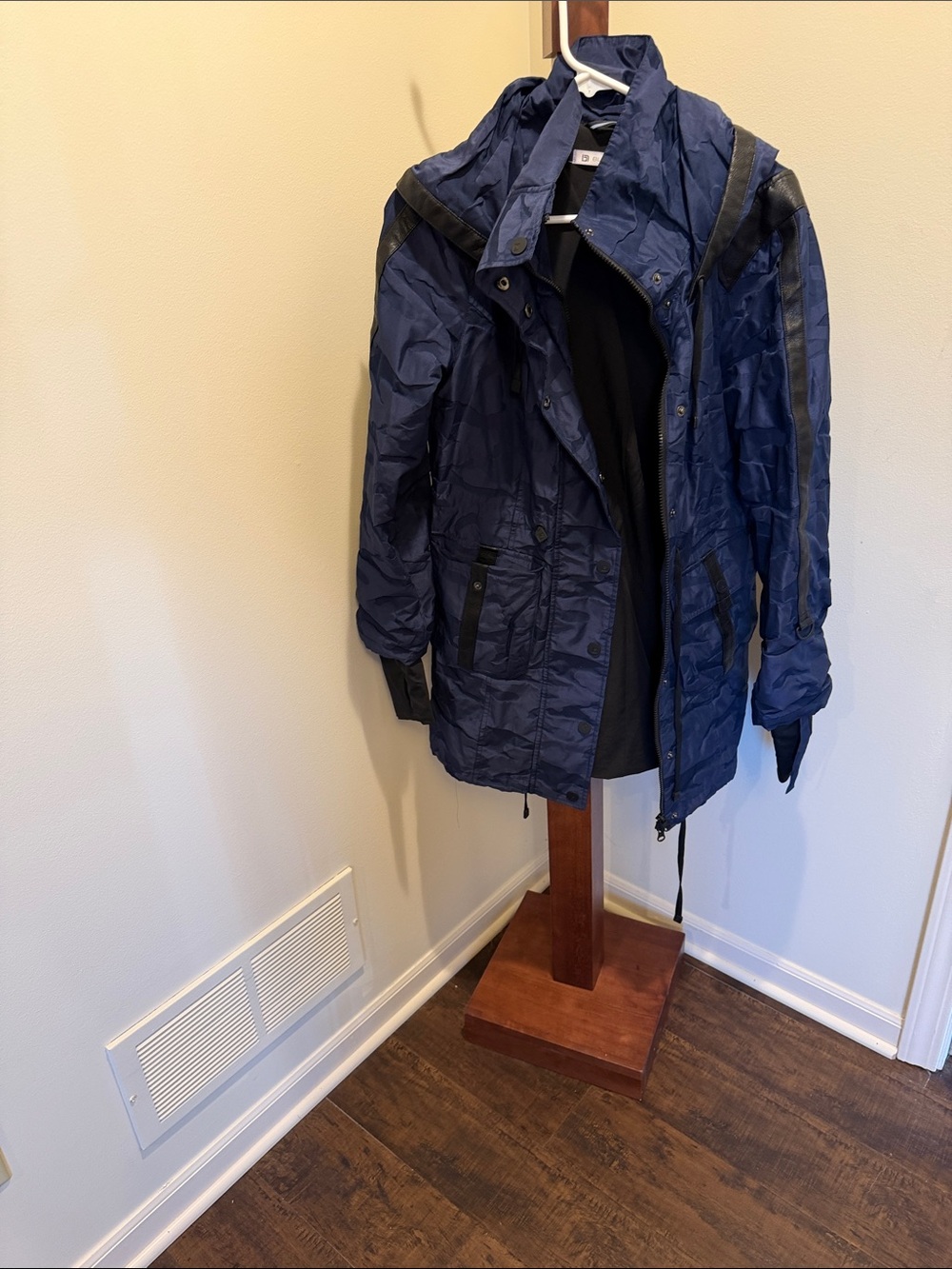 blanc noir Navy rain jacket with Black Trim